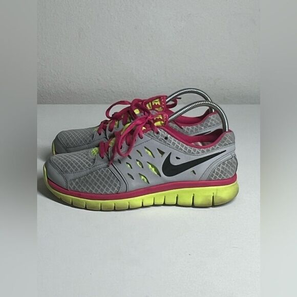 Nike Flex 2013 Run Women's Size 6 Pink/Yellow/Gray Shoe's 580440-015 - Picture 3 of 8